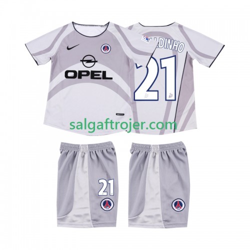 AC Milan RONALDINHO 21 2001 Fodboldtrøjer Børn Retro Udebanesæt 2002 Kort ærmer AC Milan RONALDINHO 21 2001 Fodboldtrøjer Børn Retro Udebanesæt 2002 Kort ærmer